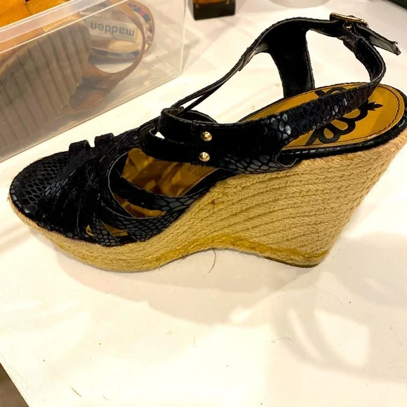 Fergie - Picture 1 of 3